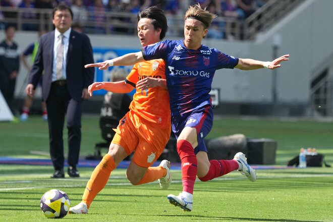 FC東京2シャドー左の｢15歳逸材｣が躍動も…元サッカー日本代表｢36歳エース｣の全ゴールに絡む活躍で清水エスパルスが5位浮上｢イメージはできていた｣【FC東京VS清水エスパルス】PHOTOギャラリー激闘22連写の画像011