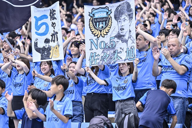 【サポーターアルバム】等々力連勝をアシストした「川崎フロンターレの試合前のサポーター写真83枚」！ 2万2070人が駆け付け圧巻の応援見せた「川崎フロンターレーセレッソ大阪」の画像001
