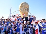 「凄すぎて笑っちゃった」アルゼンチン代表GKエミリアーノ・マルティネス、絶好のコースに飛んだ直接FKを「横っ飛びキャッチ」! 衝撃のファインセーブが称賛浴びるの画像