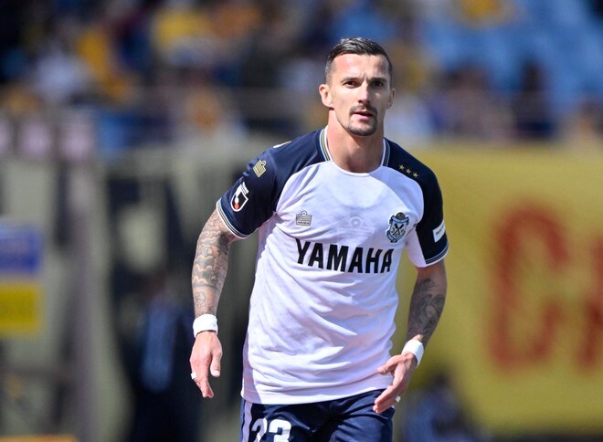 【試合アルバム】「ベガルタ仙台―ジュビロ磐田」J1昇格のライバルを敵地で撃破！ クルークス、植村洋斗、佐藤凌我の3ゴールで劇的白星(1)「中地拓也 撮影写真」の画像019