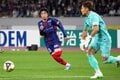 前節J１最年少デビューを飾った15歳が｢2試合連続スタメン｣！後半17分投入の2人の奮起でFC東京が｢9試合ぶりの勝利｣【FC東京vsガンバ大阪】PHOTOギャラリーの画像014