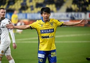 元日本代表・香川真司のシント＝トロイデン｢5ショット｣が話題に!!シュミット・ダニエル、林大地らとの写真に｢カッコイイ｣や「サングラスも似合う｣の声!!エッフェル塔の前で撮った｢素敵ショット｣とは?【図表】の画像