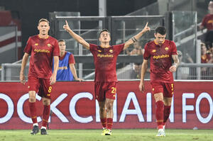 ｢最高だ｣｢神｣アルゼンチン代表FWパウロ・ディバラが移籍後初ゴール含む｢2ゴール｣!! ASローマは負けなしで首位…｢優勝に導いてくれ｣などと話題となった｢圧巻の2得点｣【動画】の画像