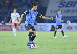 「川崎フロンターレはパス・サッカーの究極形である」スポーツ比較解剖学(2)FCバルセロナを超えた川崎Fの画像