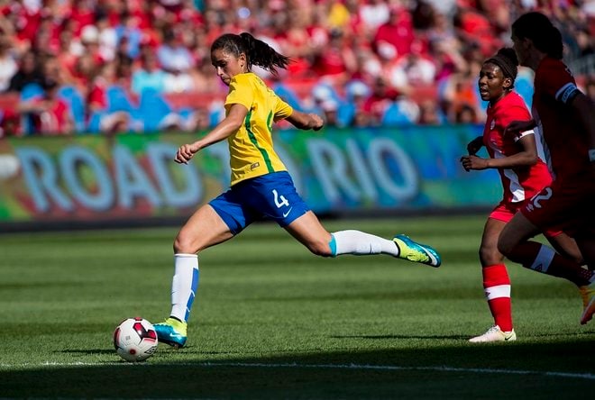 約5万人を集めた女子サッカーのノースロンドンダービー!ブラジル代表DFが食らわせた「ギャップ萌え」の画像