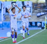 「誇大広告じゃないんかい!!笑」J1広島のダミー見本が本物に! 18倍になった柏餅に「でっっか!!」「たまに来る大ふざけ企画好き」と歓喜の声の画像