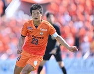 【J2「体質」】ベガルタ仙台、MF相良竜之介の豪快左足ゴラッソ先制点で首位・横浜FCに快勝　J1昇格PO争いは熾烈な四つ巴に【戸塚啓のJ2のミカタ】(2)の画像