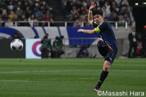 シュートや守備で｢ハードルを上げ続ける｣久保建英、｢鉄板ではない｣遠藤航と守田英正コンビ、｢割って入る｣のは田中碧と…【サッカー日本代表｢ワールドカップ優勝｣への大激論】(6)の画像