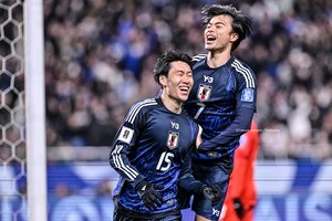 【試合アルバム】「サッカー日本代表―バーレーン代表」鎌田大地＆久保建英のゴールでW杯出場権獲得！ 完封勝利で笑顔あふれる「中地拓也 撮影写真」の画像