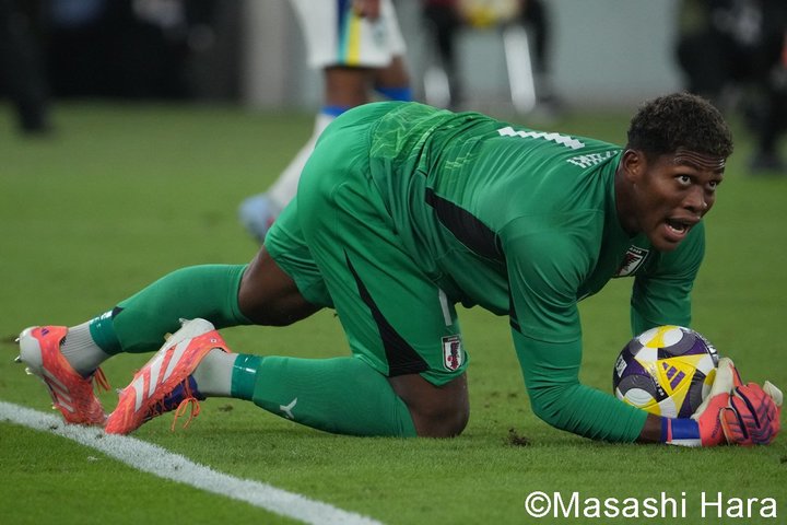 ｢ど正面の股抜きはダメ｣日本代表GK、126日ぶりの復帰戦で4失点の手痛い洗礼も…｢ザイオンなら大丈夫！｣今夏のW杯へ復活を信じるエール続々 
