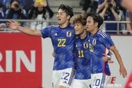 「え、これデュークのゴールにならんのｗ」J2町田のサッカーオーストラリア代表FWの豪快ボレーに驚きの声！「デュークがちっちゃく見えるだと、、」などのさまざまな角度から驚愕の画像