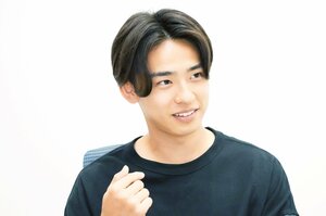 ｢速すぎて、DFが飛び込めない｣パリ五輪10番のQPRカムバック弾！ ハーフウェーラインからの約40m長距離ドリブル弾に｢ワクワクする｣｢A代表で見たい｣の画像