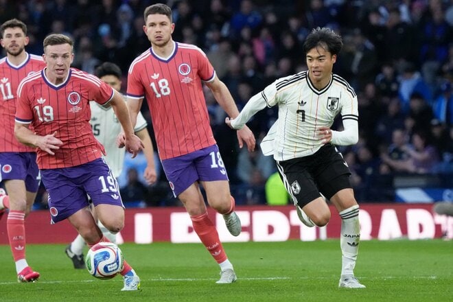 【現地写真100枚】伊東純也＆三笘薫の決勝弾から駆けつけた南野拓実＆遠藤航の姿まで！初招集、復活組、主力組も躍動！森保ジャパン｢英国遠征｣厳選ショットの画像018