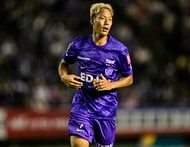 「田中碧の修学旅行生感」「守田は営業成績良さそう」スーツ姿で移動するサッカー日本代表の「川崎フロンターレ組」にサポーター注目!「代表広報有能」の声の画像