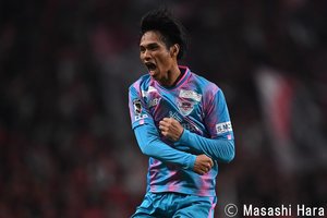 サガン鳥栖、長沼洋一と手塚康平の2得点で浦和に快勝！　PHOTOギャラリー【明治安田J1リーグ 第10節 浦和レッズvsサガン鳥栖 2023年5月10日 19:33キックオフ】の画像