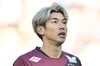 ｢W杯に連れて行け｣36歳・大迫勇也、首位決戦で圧巻ハット！古巣・鹿島を沈める”半端ない”直接FK弾に｢これでビール何杯でも飲める｣ 