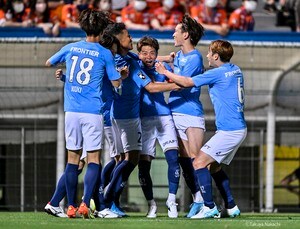 長谷川竜也の2アシストでJ2首位返り咲き！ 横浜FCが仙台・新潟との「頂上決戦2連戦」を制してJ1復帰へ弾み！の画像
