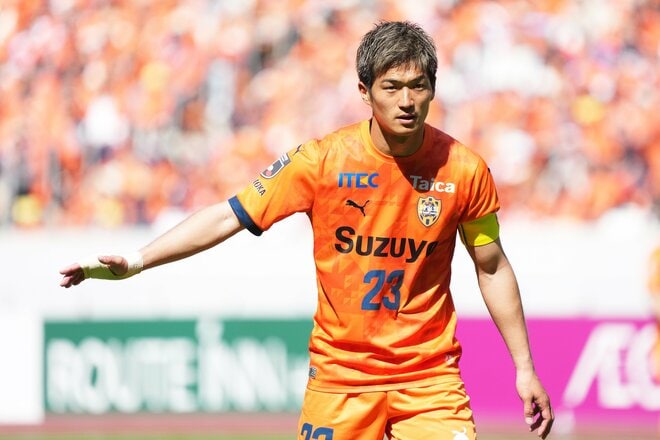 2連敗の｢19位｣名古屋と3連勝の｢5位｣清水が大舞台で激突、元サッカー日本代表が火花を散らした｢東海ダービー｣の意外な勝者と期待の新星【清水エスパルスvs名古屋グランパス】PHOTOギャラリー激闘25連写の画像007
