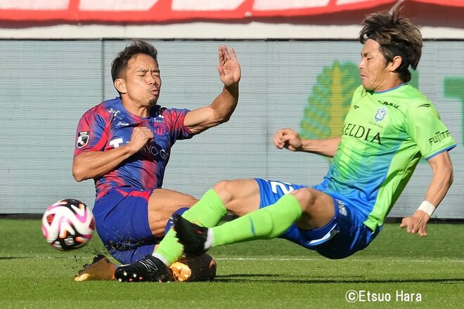 鈴木章斗の｢美しいミドル弾｣で先制、湘南が｢J1残留｣を引き寄せる4連勝【FC東京vs湘南ベルマーレ】原悦生PHOTOギャラリー｢サッカー遠近｣の画像002