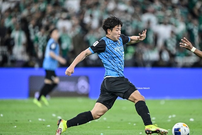 【川崎フロンターレアルバム】ACLE決勝で後半開始から出場した山田新の写真16枚！ 再爆発期待される若きエースストライカーのサウジアラビアでの姿「アル・アハリー川崎フロンターレ」の画像006