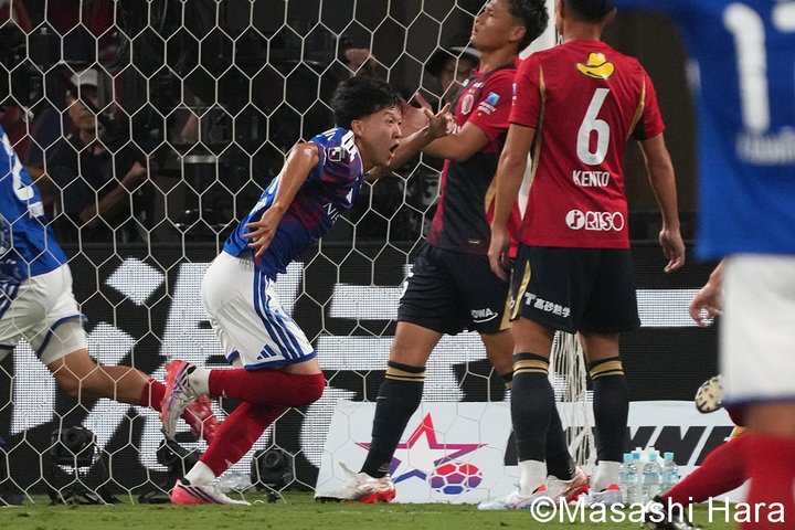 新時代到来を告げる光と炎の国立開幕戦は16歳新星が先制！18歳怪物と激突も！ 知念慶との因縁を制して王者がAT奇跡の逆転勝利【横浜F・マリノスvs鹿島アントラーズ】激闘PHOTOギャラリー