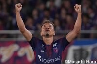 鹿島戦で分かった！FC東京が｢残留争い｣から抜け出す日(3)松橋力蔵監督のプランを狂わせた｢不運｣、サッカーの面白さを堪能させてくれた長友佑都の｢引き出し｣の多さ