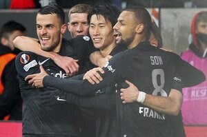 鎌田大地がついに決めた今季初ゴール!!日本代表組が躍動！【ヨーロッパリーグ第3節】の結果、古橋亨梧の｢ビューティフルゴール｣とは?【動画】の画像