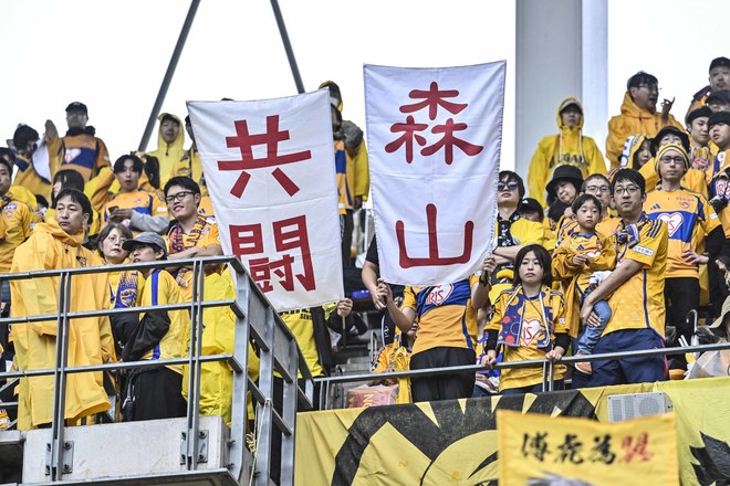 【仙台サポーターアルバム(1)】千葉戦に2000人が駆け付けたベガルタ仙台のサポーター写真99枚！ 雨中で声援鳴り響かせた「ジェフユナイテッド千葉ーベガルタ仙台」の画像060