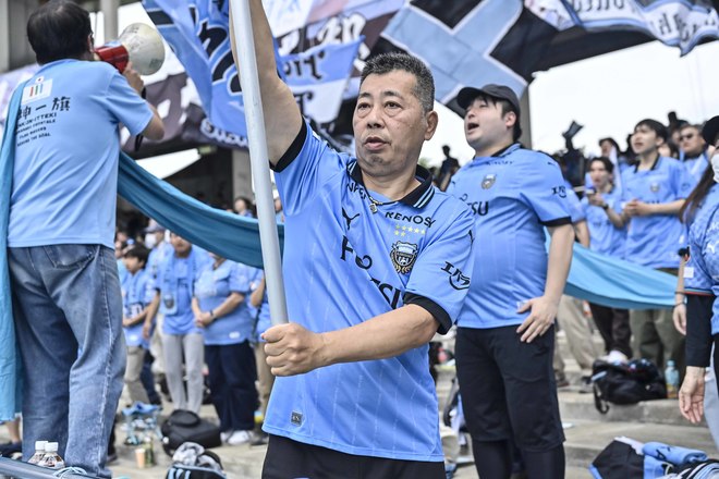 【サポーターアルバム(2)】G大阪戦の執念の同点弾導いた川崎フロンターレのサポーター写真94枚！ Gゾーンからメインスタンドまで撮影「川崎フロンターレーガンバ大阪(2)」の画像096