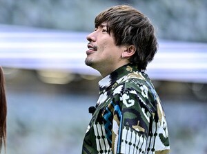 「りんさんが小さい！」身長180cmのEXIT・りんたろー。と身長197cmの日本代表GKの“高身長カップル写真”が話題！「こんなに長身なんですねシュミット！」の声の画像