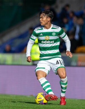 サッカー日本代表・旗手怜央が先制ゴールに関与で現地紙から｢最高タイ評価｣!! 古橋亨梧は出番なし、前田大然は途中出場のセルティックは｢劇的勝利｣で首位キープの画像