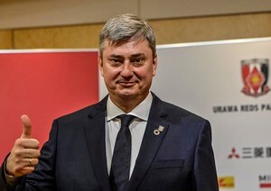 「浦和レッズで私が変えたいと思っているところ」マチェイ・スコルジャ新監督が語った、新チーム像。「ボールを失ったらできるだけ早く取り戻す」の画像