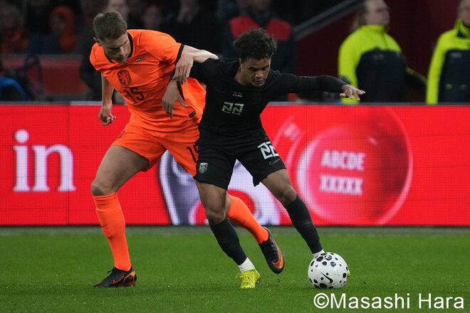 現地撮影！W杯初戦で激突する“オレンジ軍団”強敵オランダ代表の本当の能力は!? ノルウェー代表に2-1勝利もスタンドで繰り返されたウェーブが意味するものとは？【オランダ代表vsノルウェー代表】激闘PHOTOギャラリーの画像004