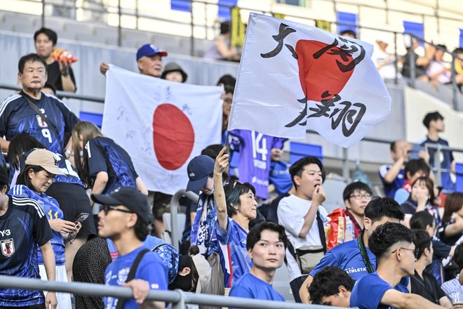 【サポーターアルバム】サッカー日本代表の中国戦完封勝利を支えたサポーター写真63枚！ 韓国・龍仁に駆け付けた現地観客席ショット「日本代表ー中国代表」の画像018