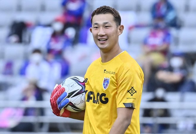 【動画】「そのまま寝返ってくれ」FC東京の「まさかの柏レイソル対策」に爆笑相次ぐ!練習場でGK波多野豪が敢行した「衝撃の“日立台”再現」の画像