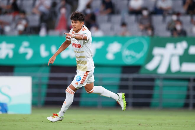 【J2生き残るのは…?】京都と磐田「走る2強」とサバイバルマッチで勝ち残った新潟!アルベルト監督「今日は幸運が我々に味方」【戸塚啓のJ2のミカタ】(1)の画像