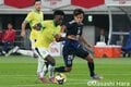 みんな笑顔の集合写真で1人だけ笑ってないのは？「W杯優勝を目指せる位置にいる｣エースストライカー上田綺世が胸を張った歴史的”初勝利”の夜【日本代表vsブラジル代表】激闘PHOTOギャラリーの画像001