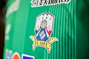 「オオーッツ殿！」「一瞬、信長様かと」岐阜の柏木陽介アンバサダーの甲冑“武将姿”に脚光！「やっぱりイケメンだな〜」「王子は何を着てもカッコいい」の声の画像