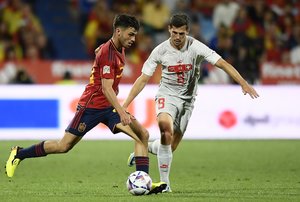 「森保JAPANと同組」のスペイン代表、「コーナーキック2発」でスイスに敗れる! 今大会初黒星でグループ首位陥落の画像