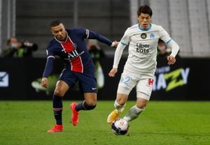 PSG対マルセイユ「ル・クラスィク」同じミスでも…「酒井宏樹と長友佑都」エグすぎる明暗の画像