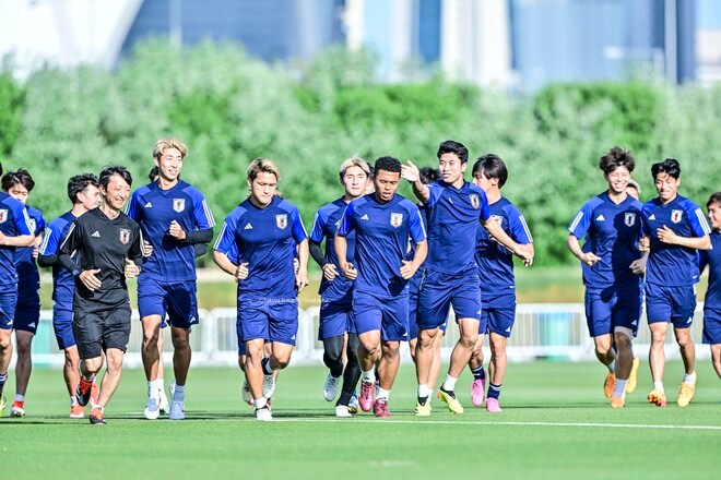 【U23日本代表、カタールとの大一番を前にした精神力と団結力を探る(1)】A代表を参考に敢行した選手ミーティング。山本理仁「こういうこと思ってるんだって知れた有意義な時間」の画像