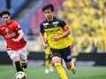 木下康介・垣田裕暉の２トップに古巣対決となった小泉佳穂が先発。前半2得点でアウェイで快勝飾る【試合アルバム】「浦和レッズ―柏レイソル」の画像017