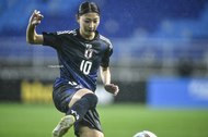 森保監督との｢違い｣と就任10試合目でも見えない｢方向性｣、｢まだテスト段階｣と語る監督に求めたい｢采配｣【E-1選手権3位｢なでしこジャパン｣はニールセン監督で大丈夫か？】(2)の画像