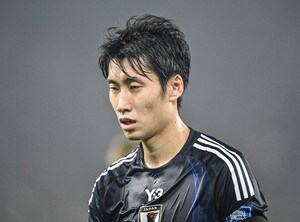 「これでアシストつかないの可哀想」C・パレス鎌田大地の“極上”ダイレクトスルーパスが美しい！「素敵なスルーパス」も「外すんかーい」「決めてくださいよ！」の声の画像