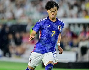 「これでニア上狙うのも見たかった」三笘薫が披露した“ククレジャぶち抜きドリブル”にさらなる進化を期待！「縦に抜き切れるのほんとすげえ」の声もファンは得点を要望の画像