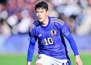 「うますぎて鳥肌たったw」鈴木唯人の完璧なファーストタッチ→技ありループ弾に称賛続々！「思わずうまっと声が出ました」「A代表で見たい選手の1人」などの声の画像