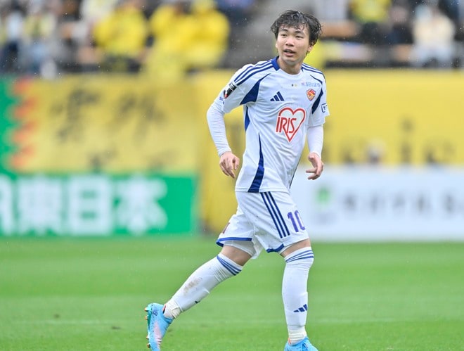 【試合アルバム】ベガルタ仙台がアウェイで迎えた上位対決・千葉戦でのプレー写真63枚！「ジェフユナイテッド千葉ーベガルタ仙台」の画像060