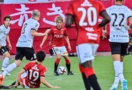 浦和・酒井宏樹「J復帰」のインパクト(3) 「戦術オプション爆増」と「多様な未来図」の画像
