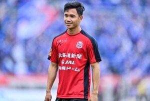 「シュートうますぎ」「あれは取りにくい」J1札幌・スパチョークが低弾道のコントロールショットでゴールを狙い撃ち！「2試合連続のゴラッソ」にタイの応援団も喜びの画像