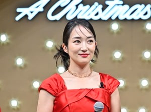 「なんかラブラブ」「いい夫婦」女優・高梨臨と槙野智章との「グラス持ち2ショット」が4万4千いいねの大反響！「臨ちゃん可愛い」「素敵なツーショット」の声の画像